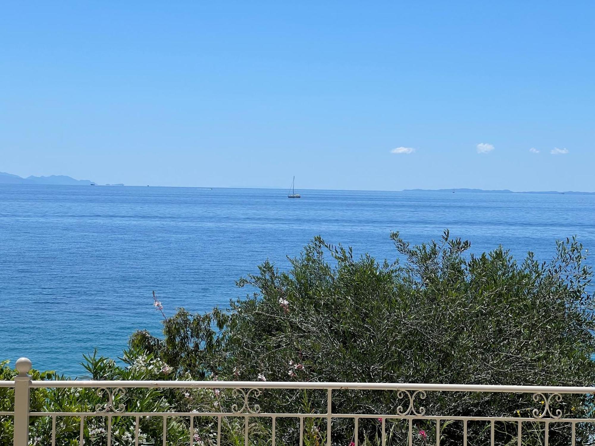 Nissaki Bay * Nisaki (Corfu)